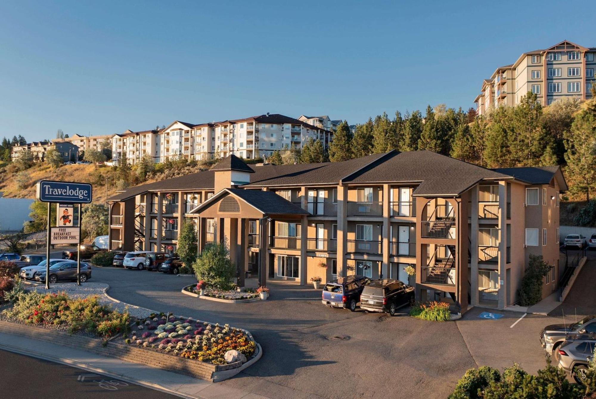 Travelodge By Wyndham Kamloops Mountview Bagian luar foto